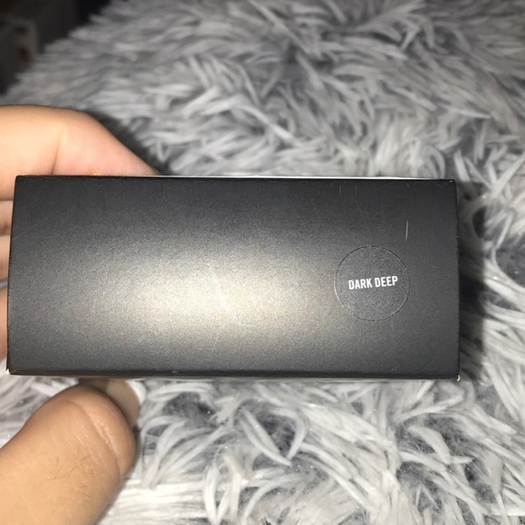 MAC studio waterweight powder - dark deep - Picture 8 of 10